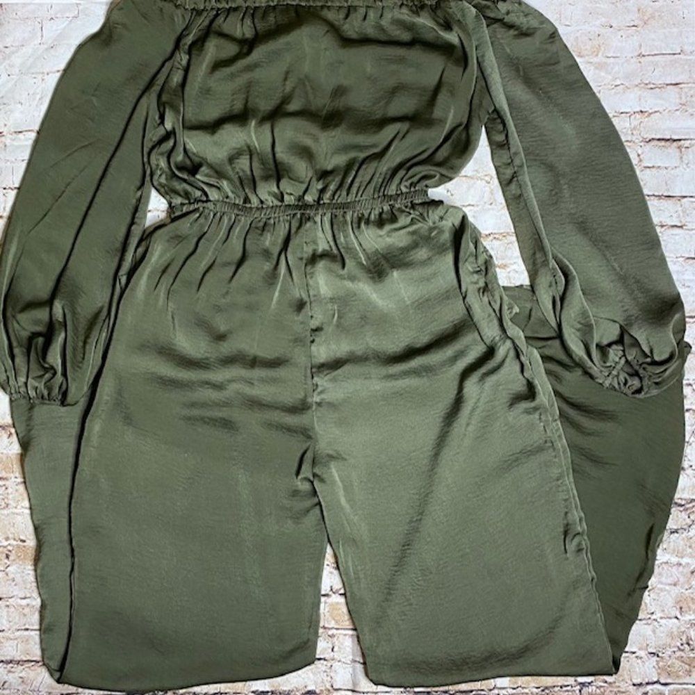 SEXY OFF SHOULDER ROMPER! - Picture 12 of 16